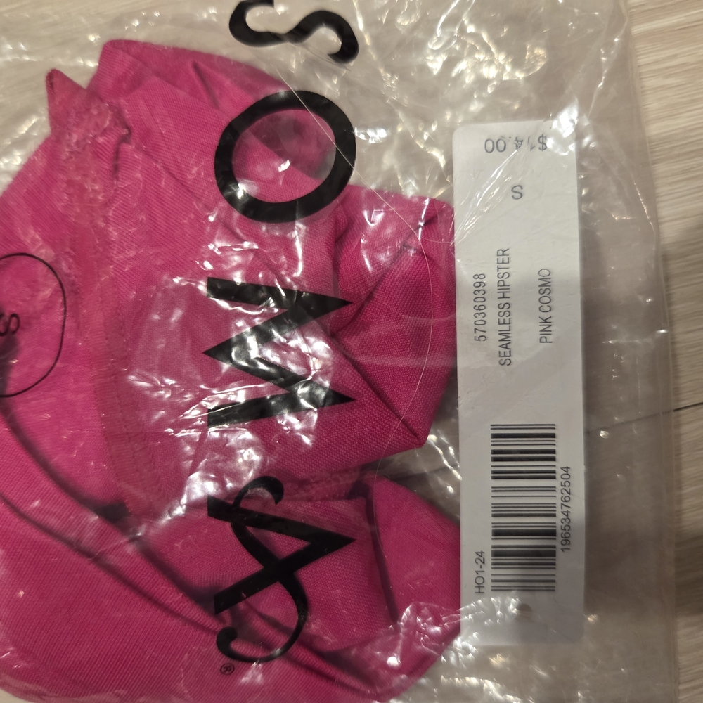 NWT SOMA Seamless Hipster in Pink Cosmo Size Small